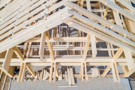 Construction de charpente &agrave; Rioz, quelles &eacute;tapes respecter ?